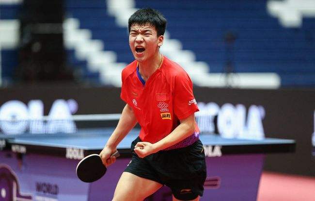 詹姆斯两双数据跻身队史前十，湖人负马刺止步NBA杯八强