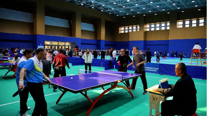 活在聚光灯 活在聚光灯