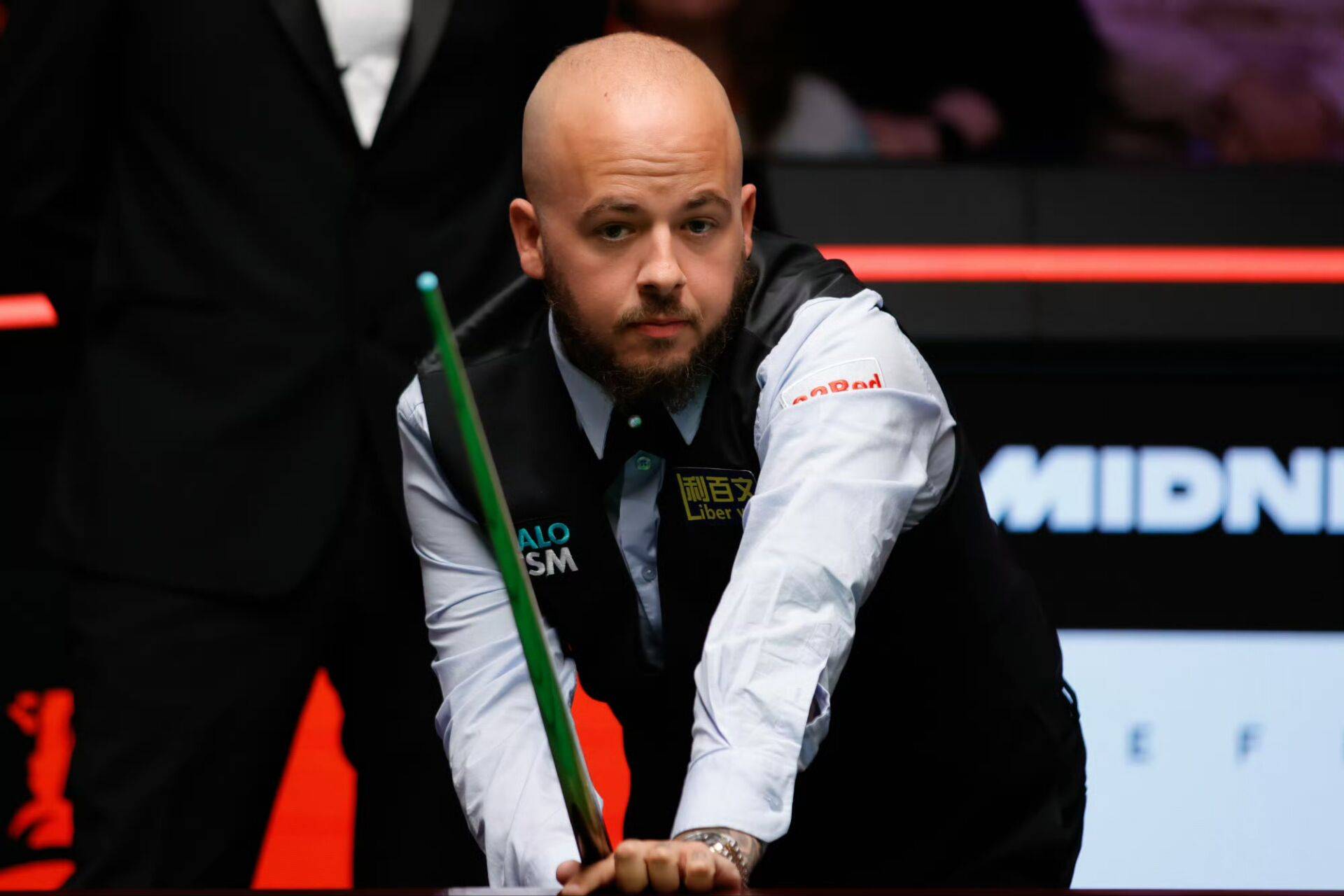 场上如鱼得 场上如鱼得