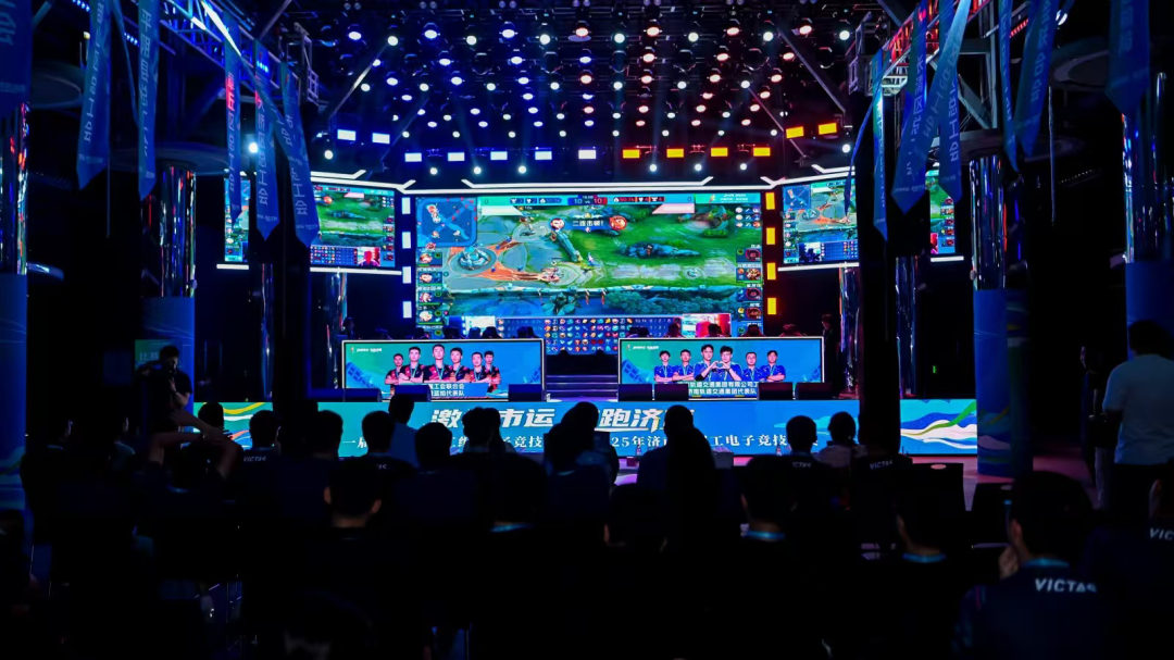 报道还配上 报道还配上